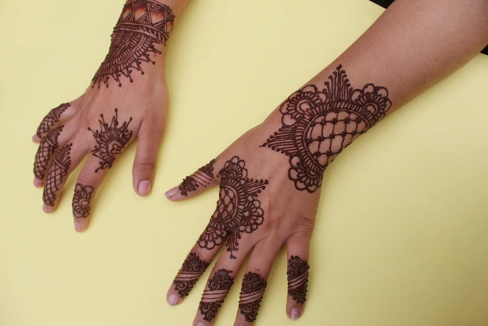 both hands beautiful mehndi design
