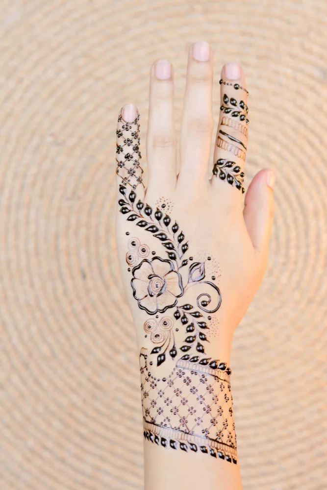 rose henna back hand style
